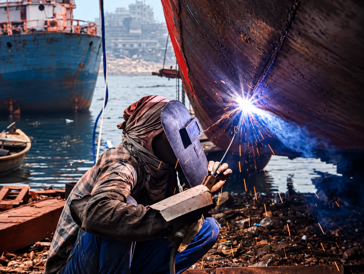 Welding and cutting equipment with consumables for onboard repairs